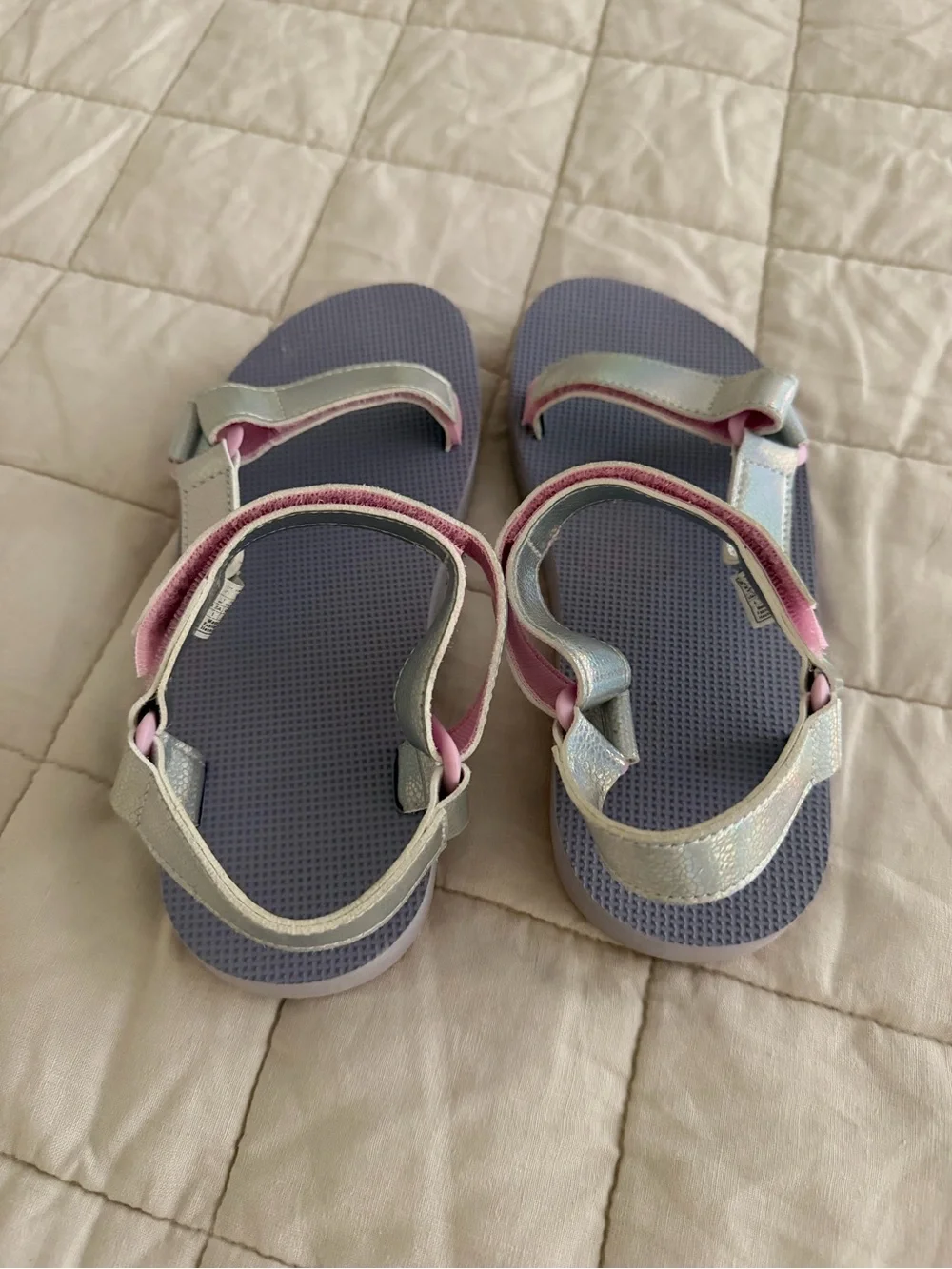 Teva - Size 4 - Girls ORIGINAL UNIVERSAL SHINE SANDAL Lavender
